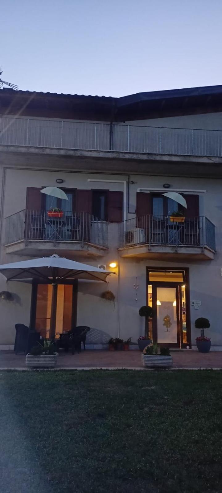 ארטנה Il Faggio 17 B&B מראה חיצוני תמונה